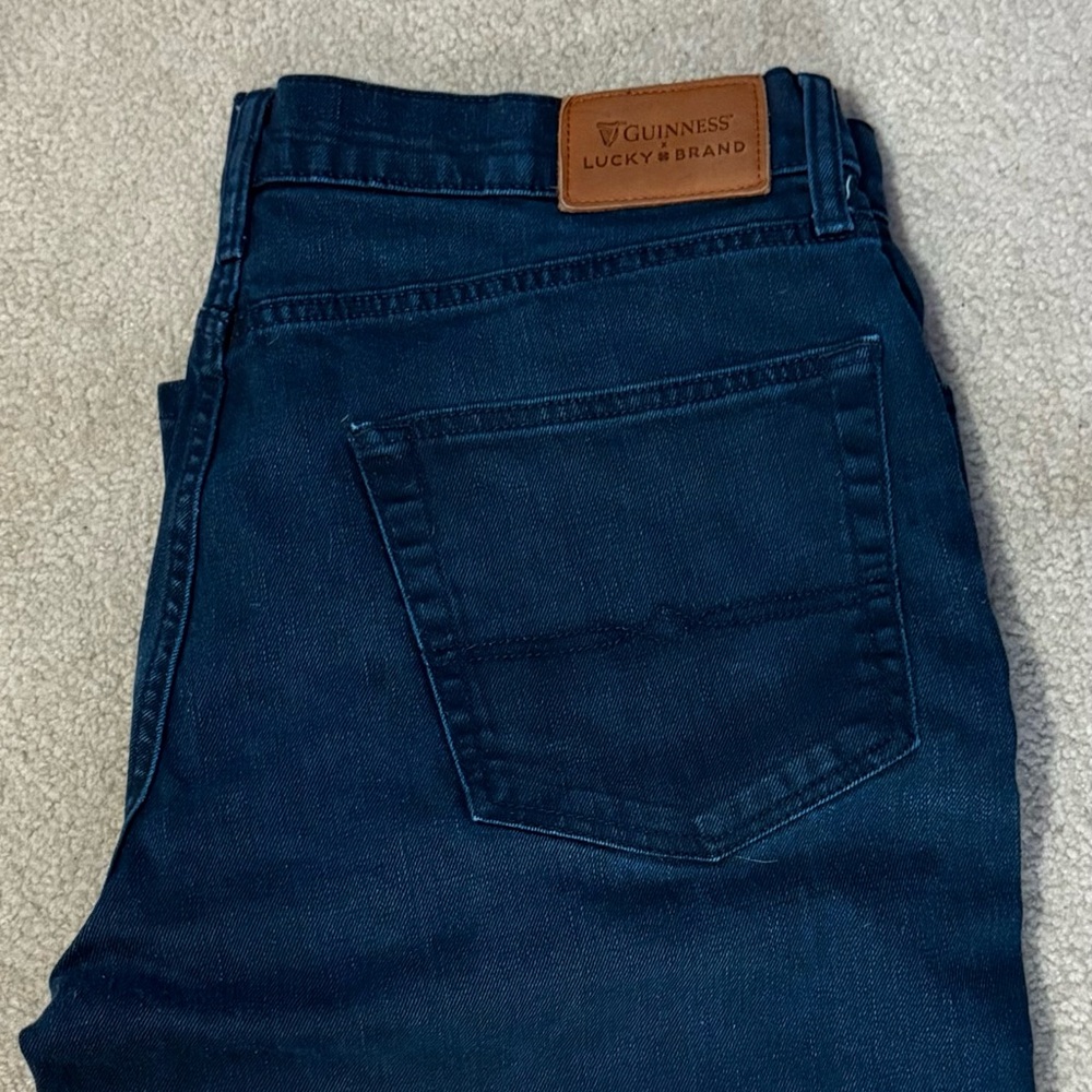 Lucky Brand 223 Guinness Blue Straight Jeans Classic Indigo
